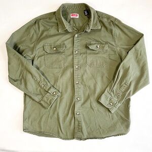 Men's Green Wrangler Button Down Work Shirt